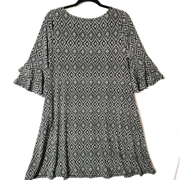 Mountain Mama Dress Knee Length Sz S/M Ruffle Bell Sleeves Black Diamond NWT USA - Picture 2 of 12